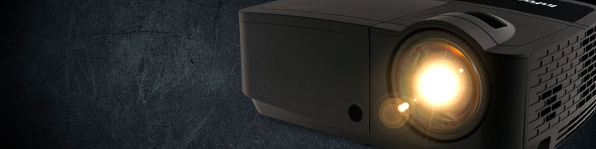 IN120a Short Throw Projector Series